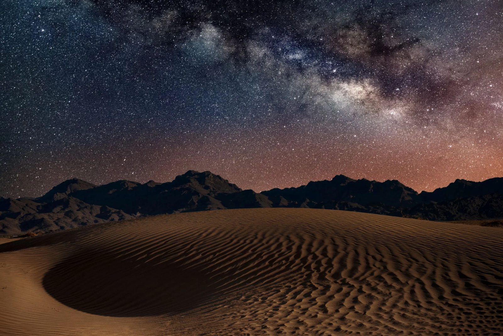 A starry sky over the Arabian desert - (Credits Tourist Saudi Arabia)