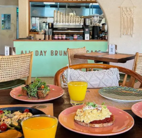 6 Best Breakfast Spots in Riyadh You Need to Try