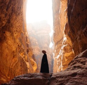 Must-Know Tips for Solo Female Travelers in Saudi Arabia