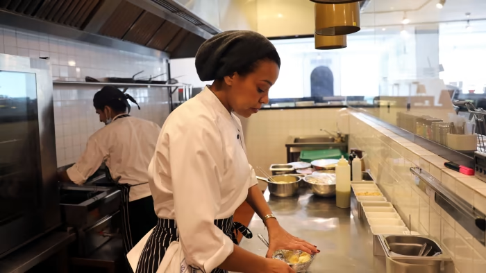 Saudi chef Noura Almoammar at her restaurant Dayem O Amer in Jeddah - (Credits Financial Times)