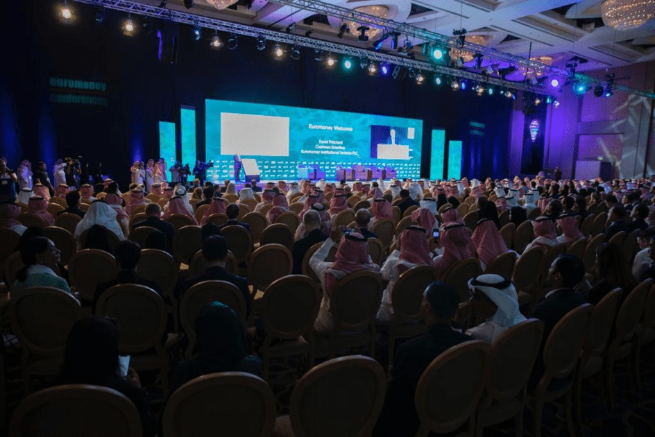 A large number of attendees in a Riyadh conference - (Credits Eye of Riyadh)