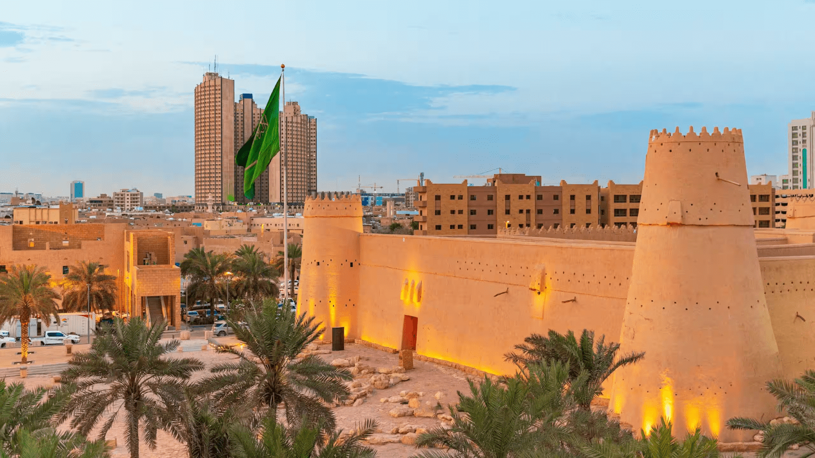Once the heart of a daring 1902 battle, now a symbol of Saudi heritage. A free and fascinating stop for curious minds and culture-loving families. (Credits: Al Masmak)