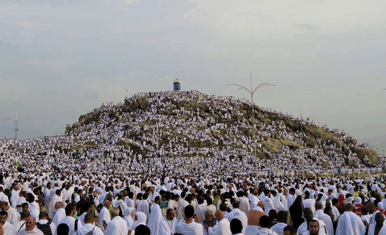 Arafah Day Rituals in Saudi Arabia: A Guide for Pilgrims and Non-Pilgrims